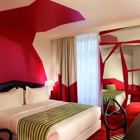 Cristal Champs Elysées Hotel 4*