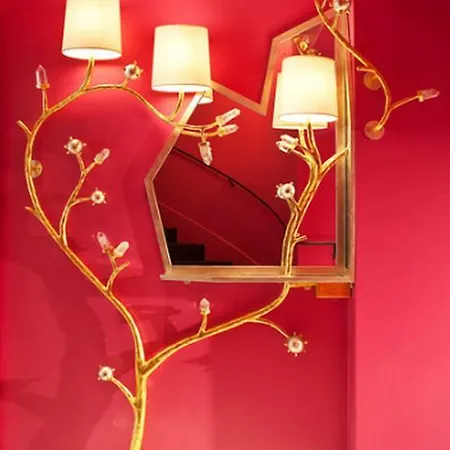 Cristal Champs Elysees Hotel Parijs